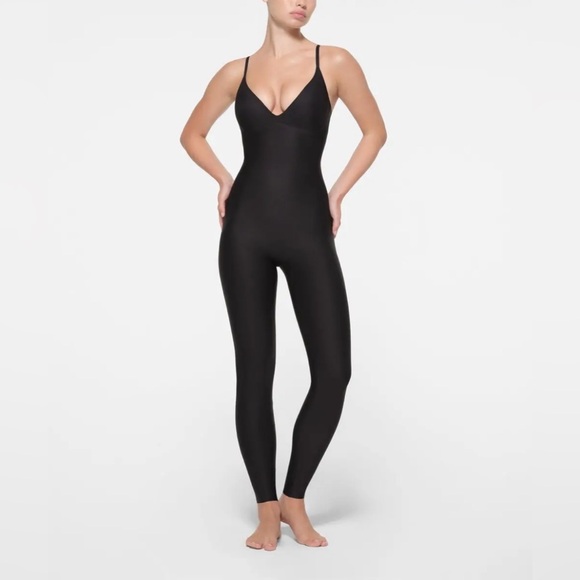 SKIMS Pants - NEW Skims Body Push Up Catsuit Sz M Onyx Black Padded Shapewear Jumpsuit